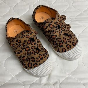 Brand new cheetah print Velcro shoes